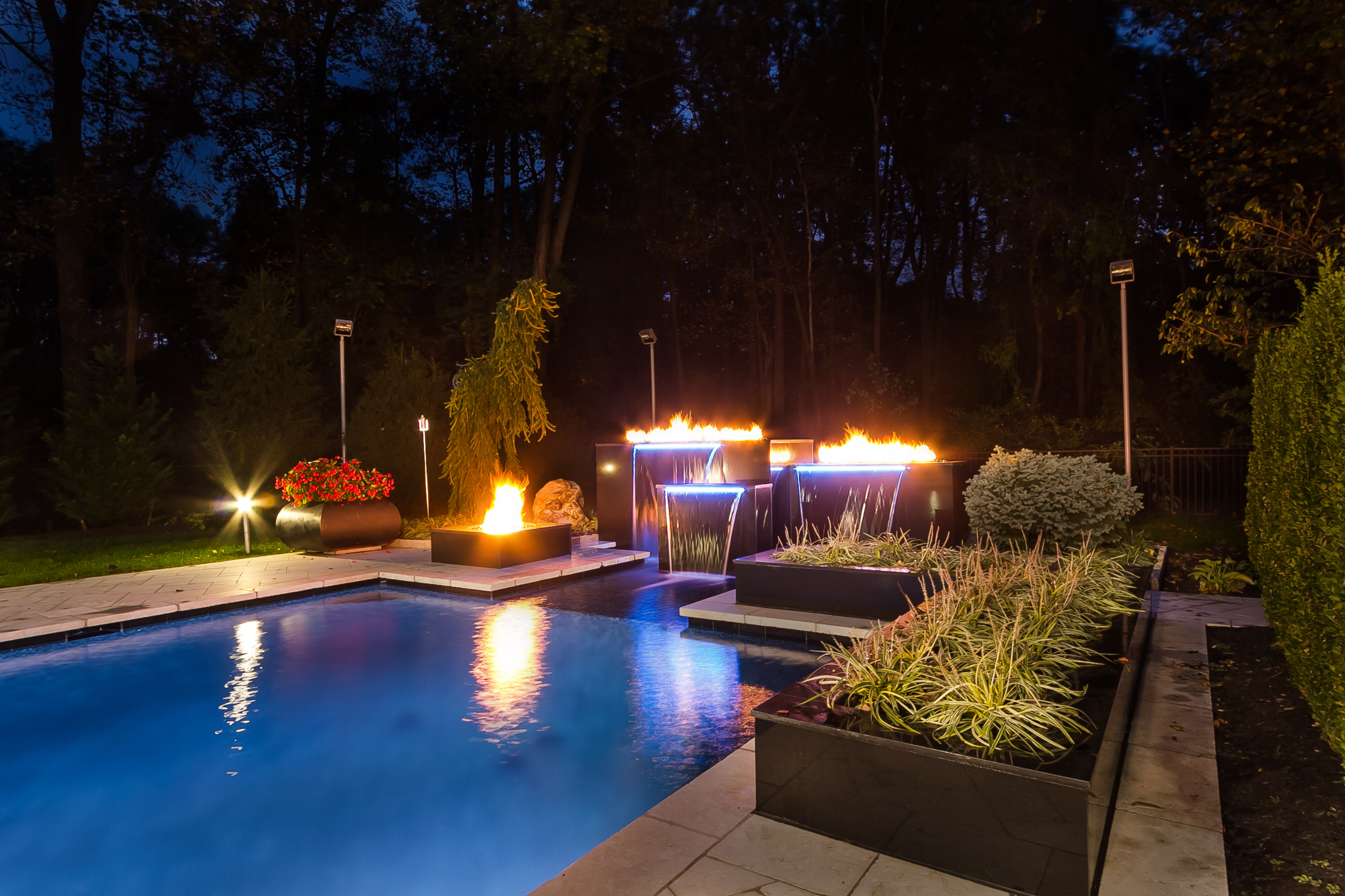 residential pool fountains lit